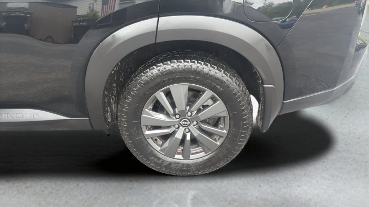 Used 2023 Nissan Pathfinder S w/ Cargo Package FWD image 22