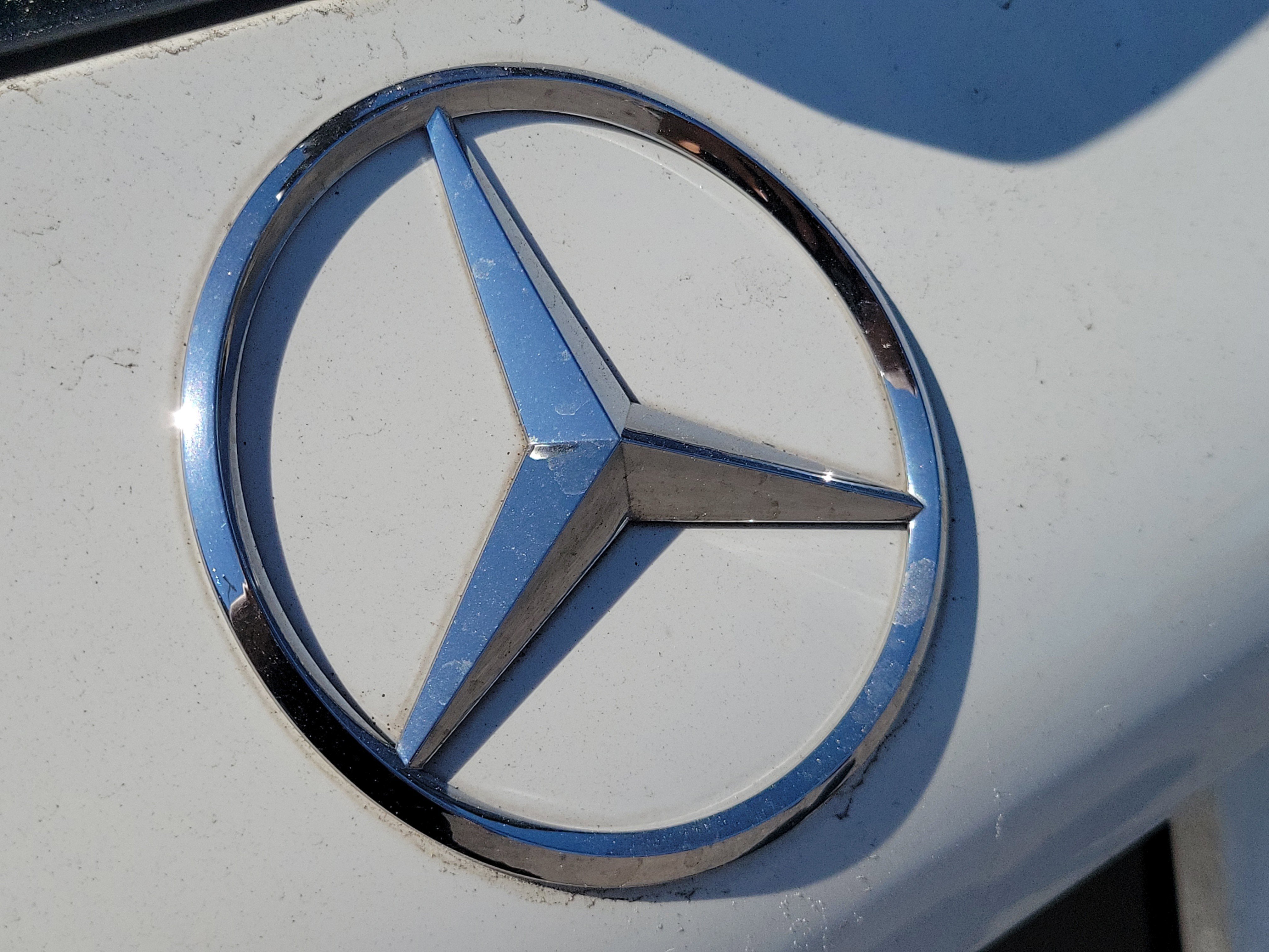 Used 2022 Mercedes-Benz GLC 300 image 9