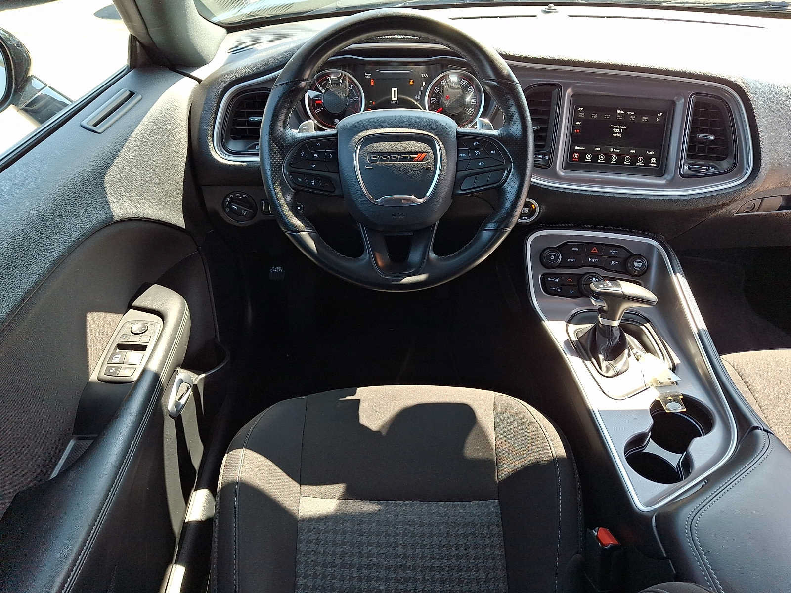 Used 2022 Dodge Challenger GT AWD/4WD image 11