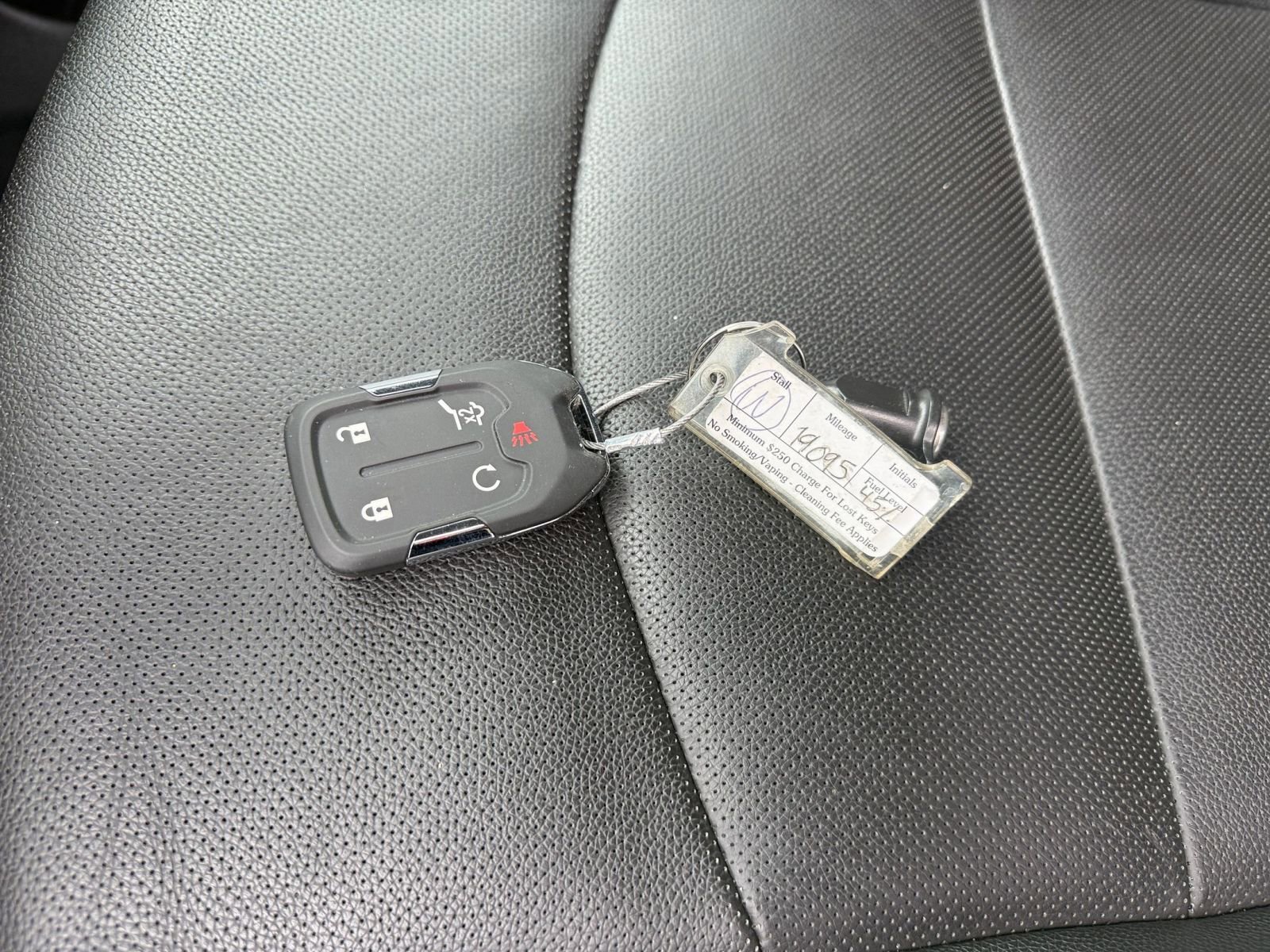 Used 2024 GMC Terrain SLT image 21