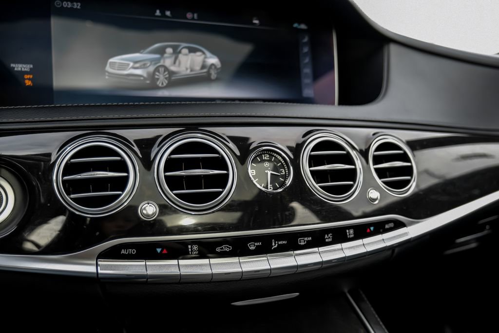 Used 2019 Mercedes-Benz S 560 4MATIC Sedan image 36