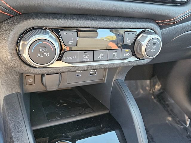 New 2025 Nissan Versa SR w/ Trunk Package FWD image 22