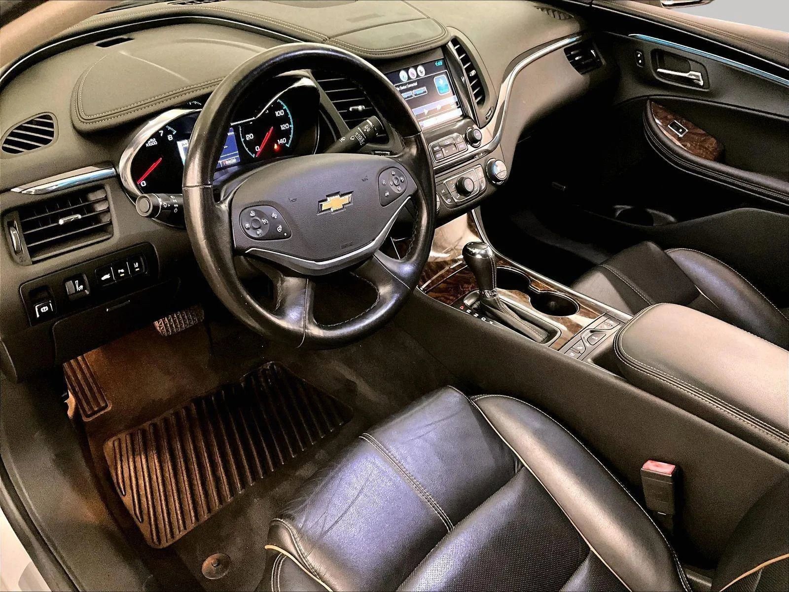 Used 2015 Chevrolet Impala LTZ image 13