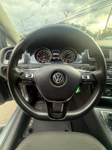 Used 2019 Volkswagen Golf SE FWD image 19