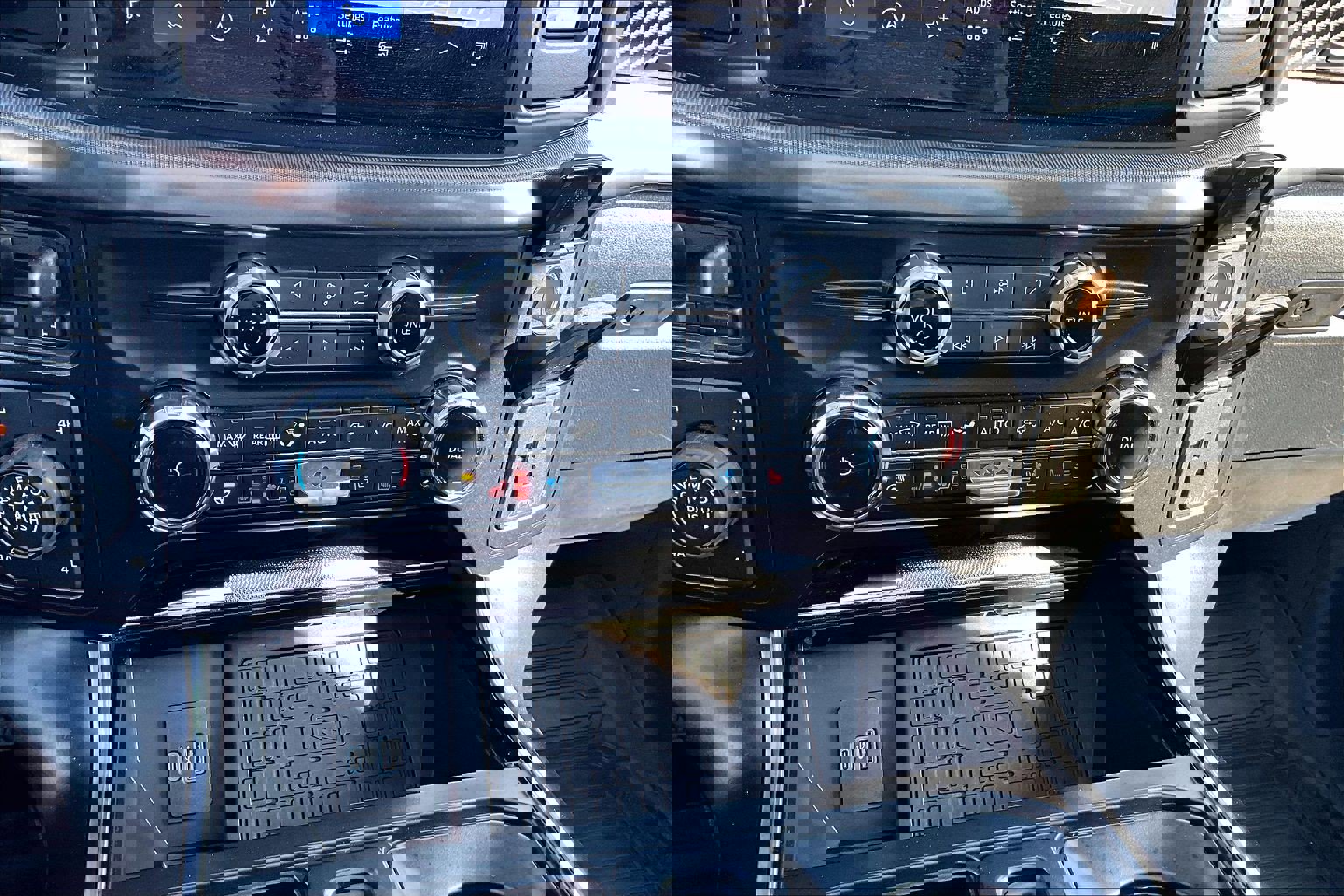 Certified 2024 Ford F150 Raptor image 32