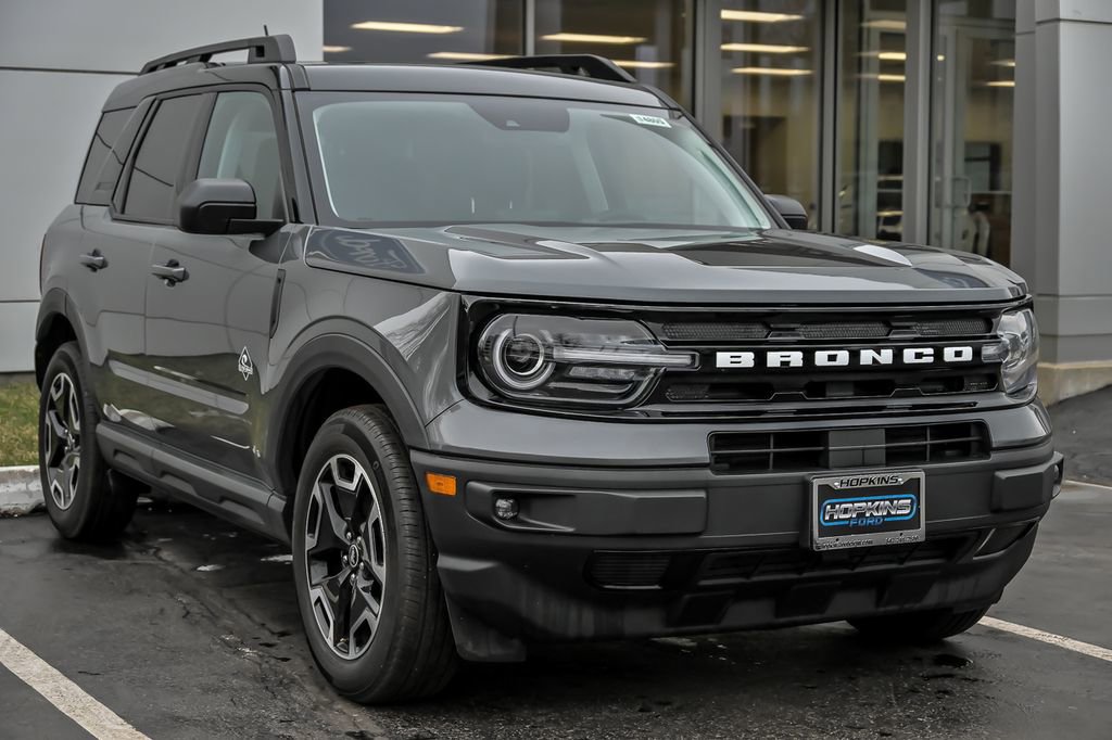 Used 2024 Ford Bronco Sport Outer Banks w/ Tech Package AWD/4WD image 12