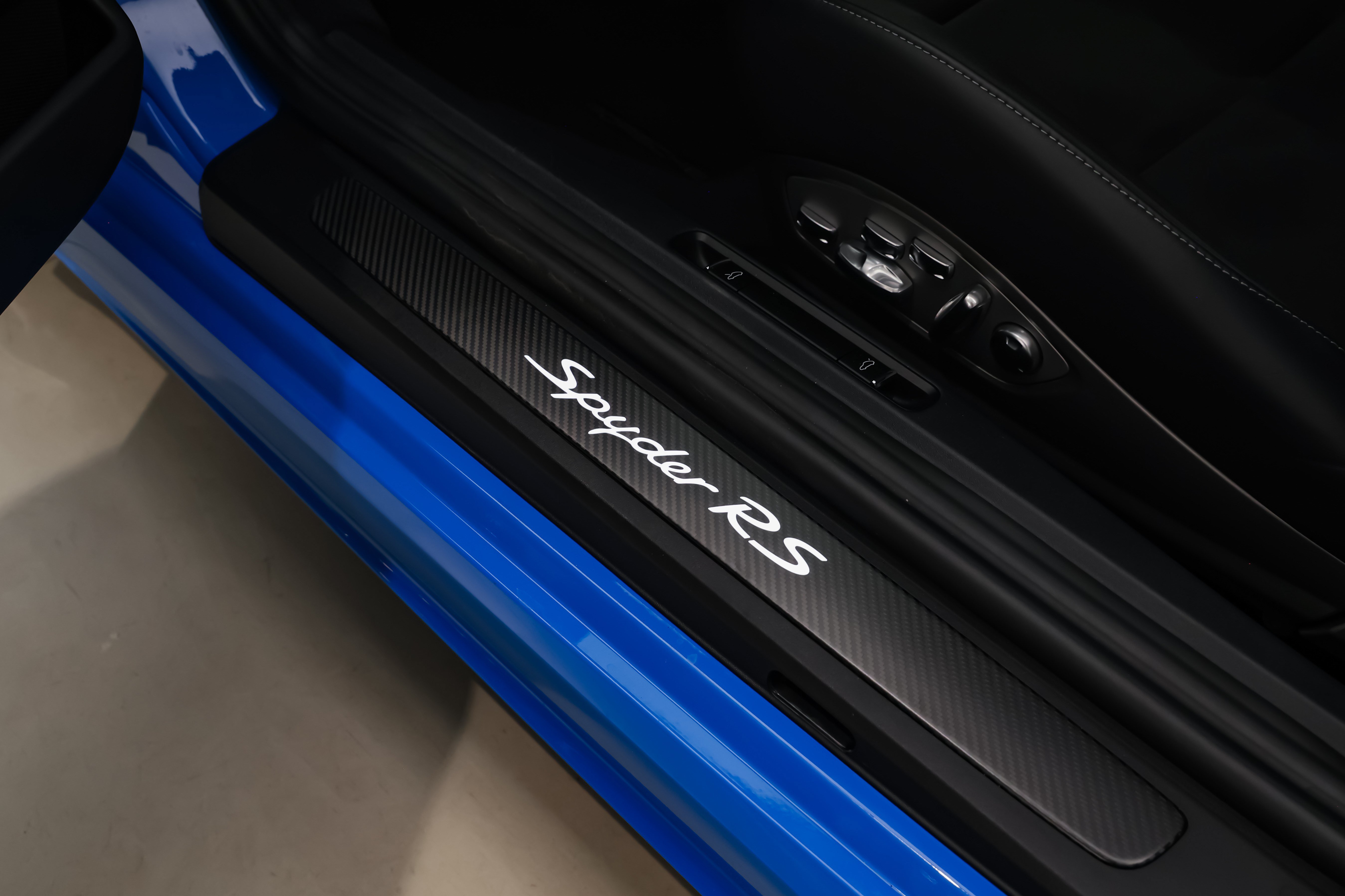 Used 2024 Porsche 718 Boxster Spyder RS RWD image 37
