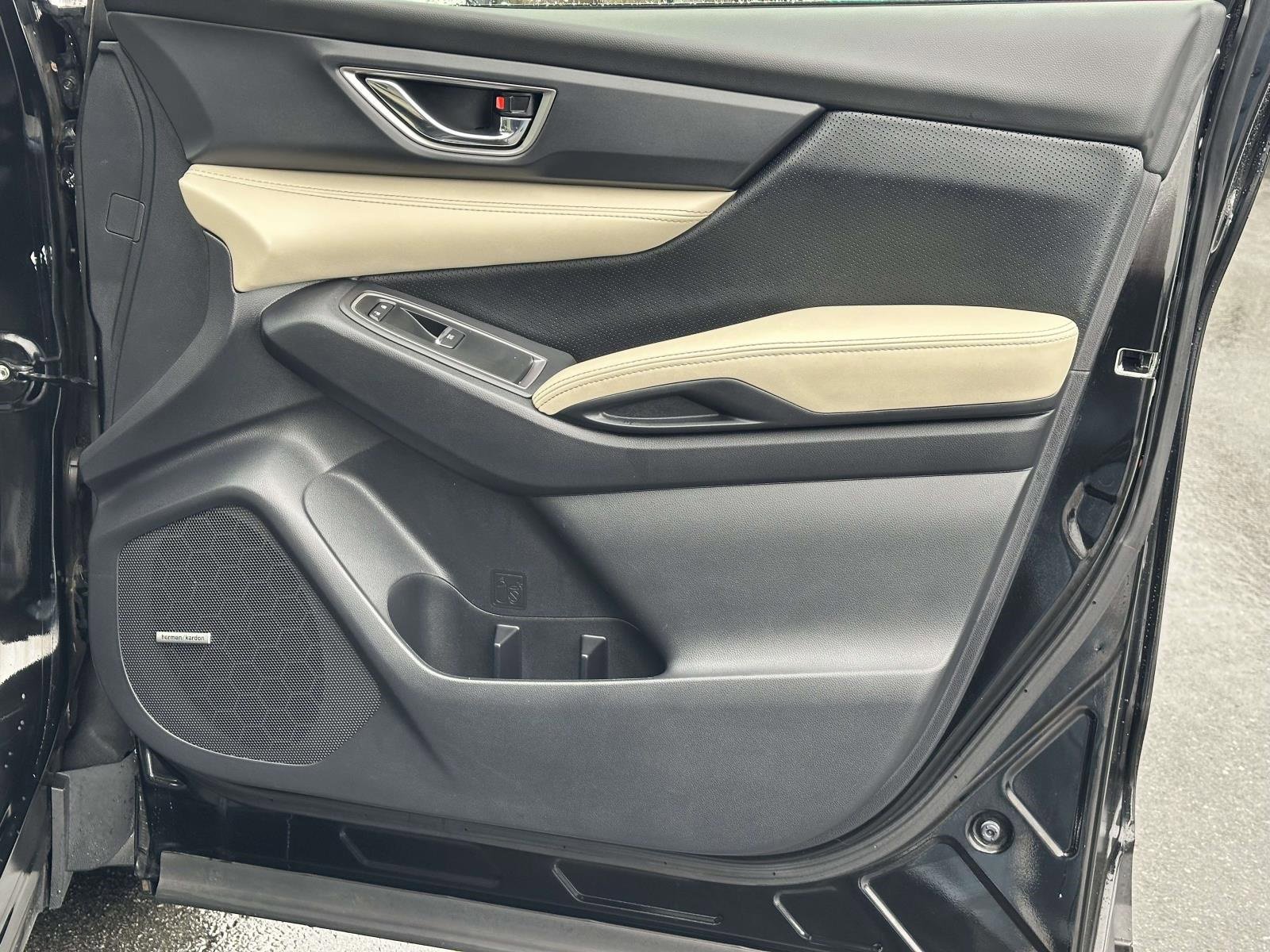 Used 2023 Subaru Ascent Limited w/ Technology Package image 27