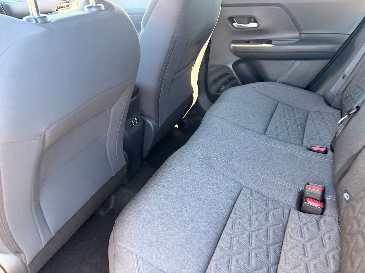 Certified 2025 Nissan Kicks SV w/ Interior Electronics Package FWD image 16