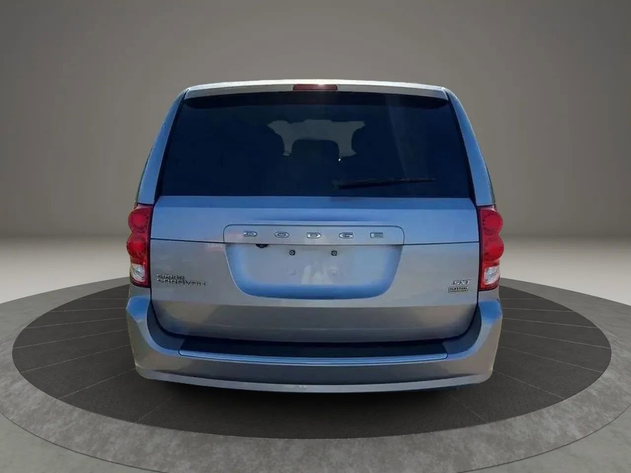 Used 2019 Dodge Grand Caravan SXT FWD image 5