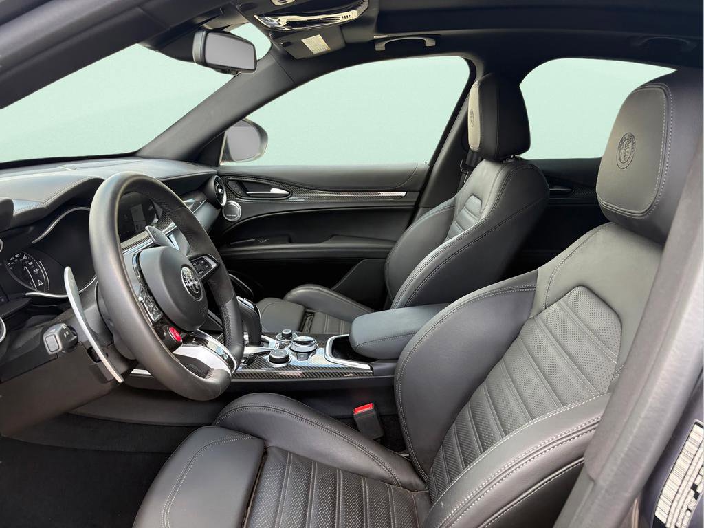 Used 2023 Alfa Romeo Stelvio Quadrifoglio w/ Active Assist Plus Package AWD/4WD image 11