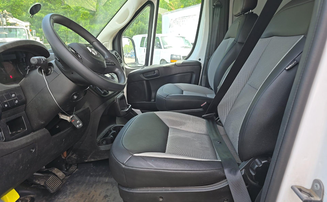Used 2026 RAM ProMaster 2500 w/ Convenience Group FWD image 24
