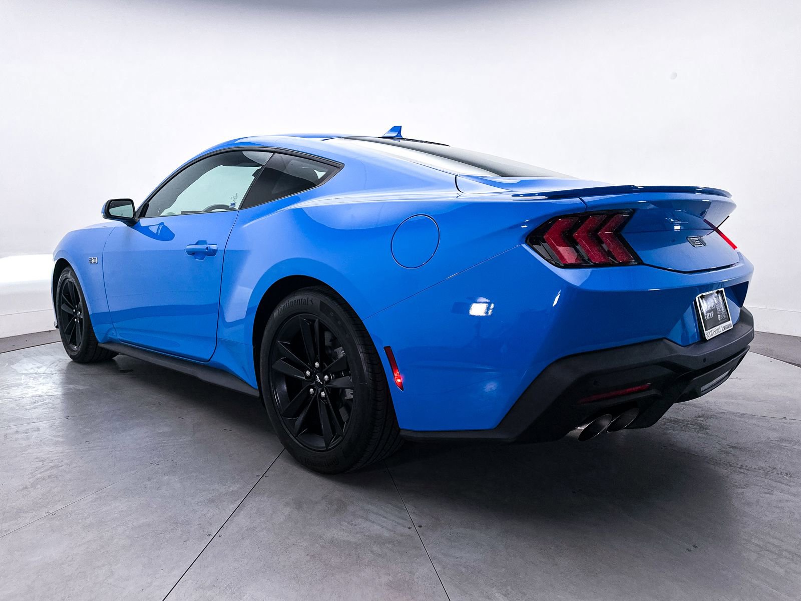 Used 2024 Ford Mustang GT RWD image 12