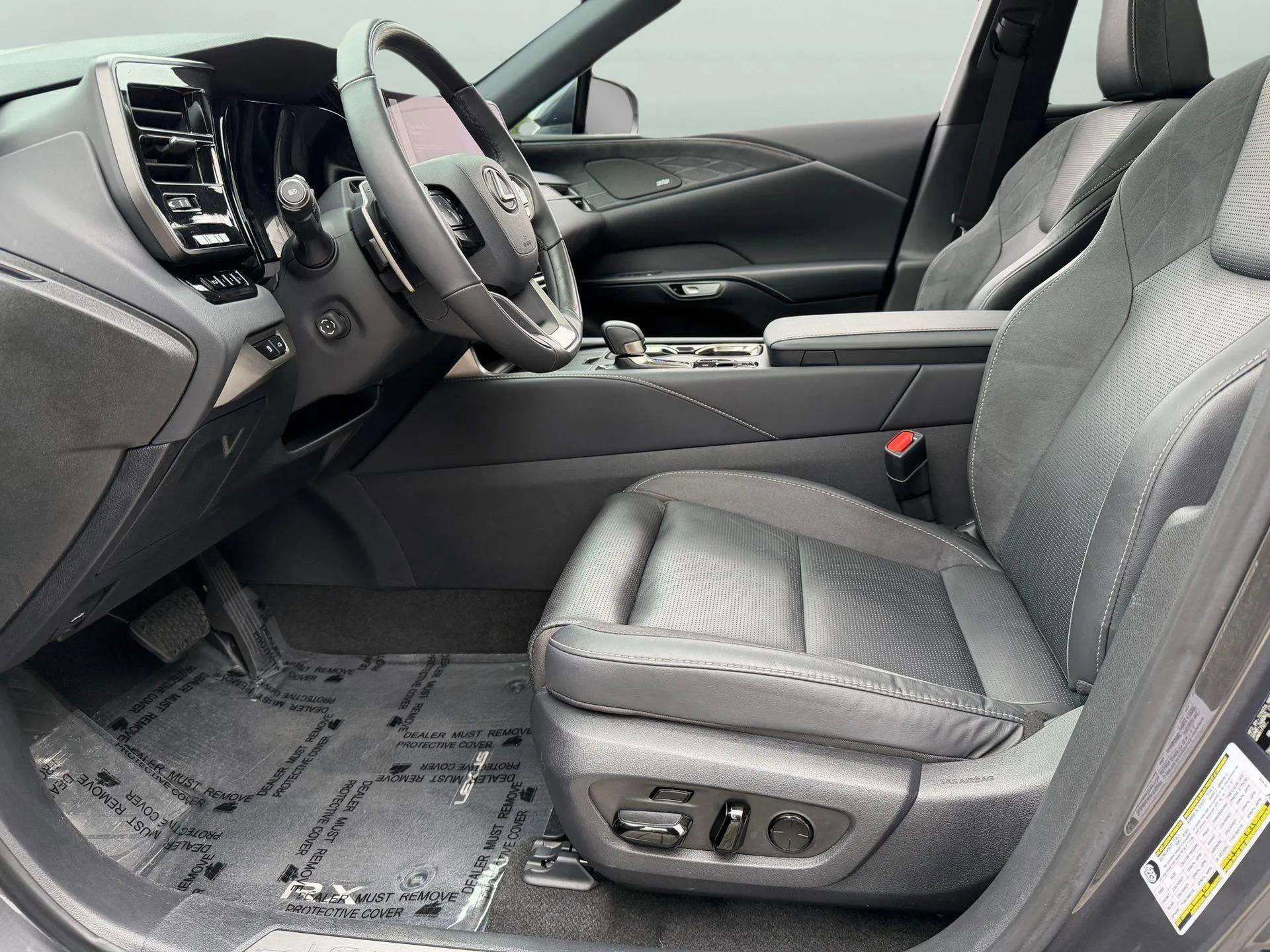 Used 2024 Lexus RX 350 FWD image 15