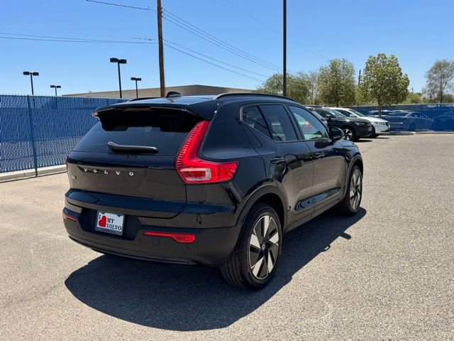 New 2025 Volvo EX40 Core w/ Climate Package AWD/4WD image 5