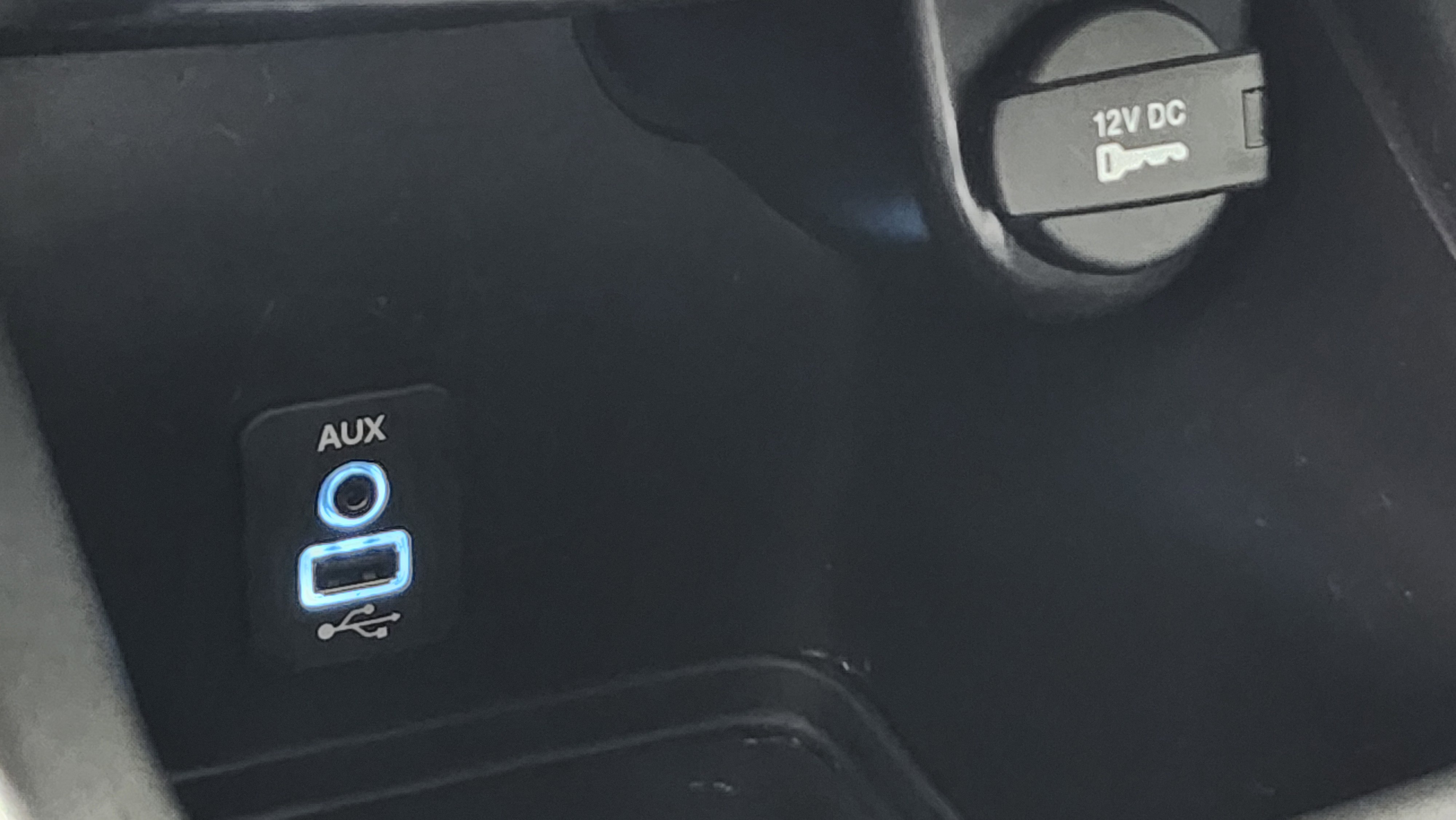 Used 2019 Dodge Journey SE w/ Connectivity Group image 25