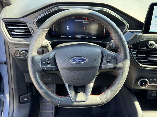 Used 2025 Ford Escape ST-Line Select AWD/4WD image 18