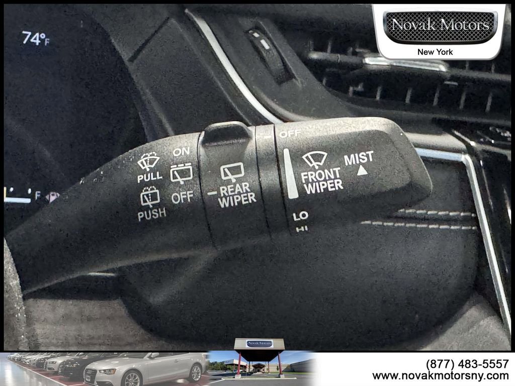 Used 2023 Jeep Grand Cherokee L Limited AWD/4WD image 19