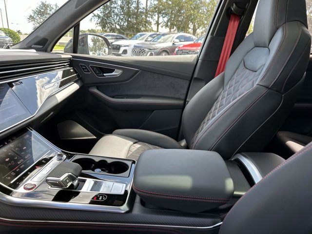 New 2026 Audi SQ7 Prestige image 23