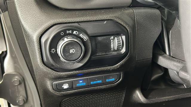 Used 2023 Jeep Wrangler Unlimited w/ 8.4" Radio Group AWD/4WD image 18
