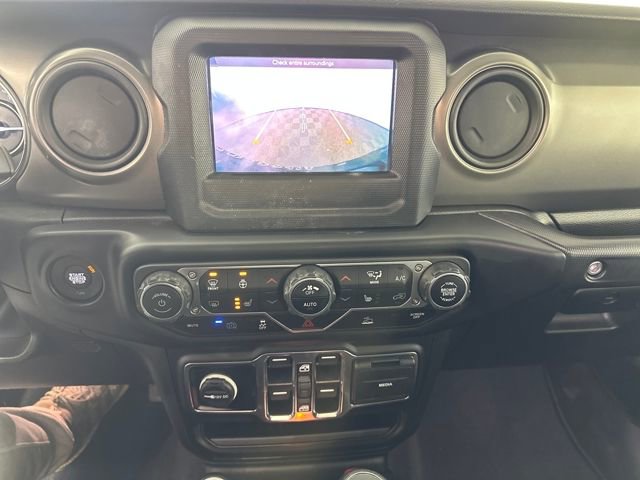 Used 2023 Jeep Wrangler Unlimited w/ Cold Weather Group image 22