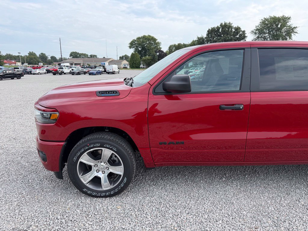 Used 2026 RAM 1500 Express RWD image 24