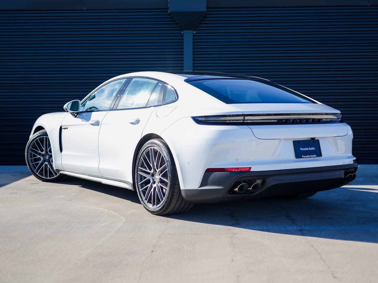 New 2026 Porsche Panamera 4 E-Hybrid AWD/4WD image 3