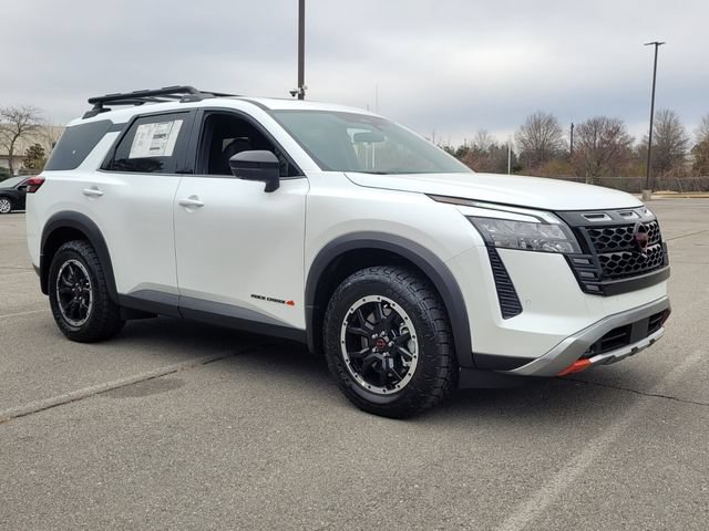 New 2026 Nissan Pathfinder Rock Creek w/ Rock Creek Premium Package AWD/4WD image 7