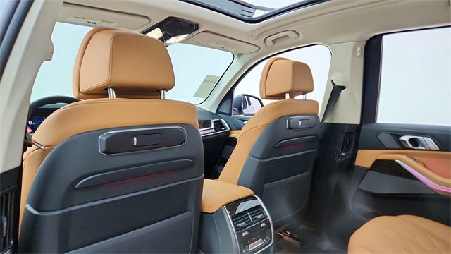 Used 2026 BMW X7 xDrive40i image 35
