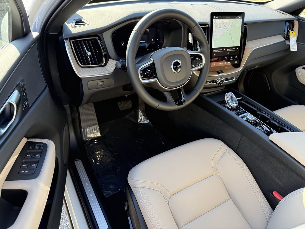 New 2026 Volvo XC60 B5 Plus w/ Protection Package Premier image 15