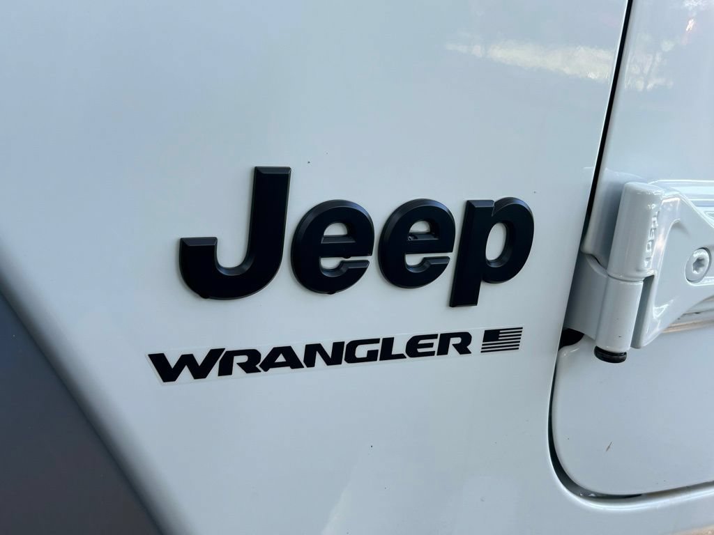 Used 2025 Jeep Wrangler Unlimited Sport AWD/4WD image 21
