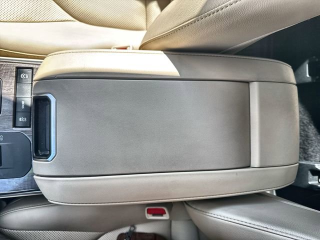 Used 2020 Toyota Highlander Limited image 28