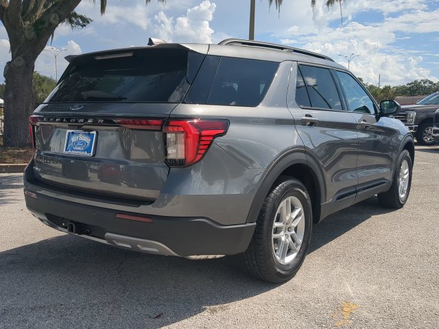 New 2026 Ford Explorer Active w/ Active Comfort Package RWD image 5