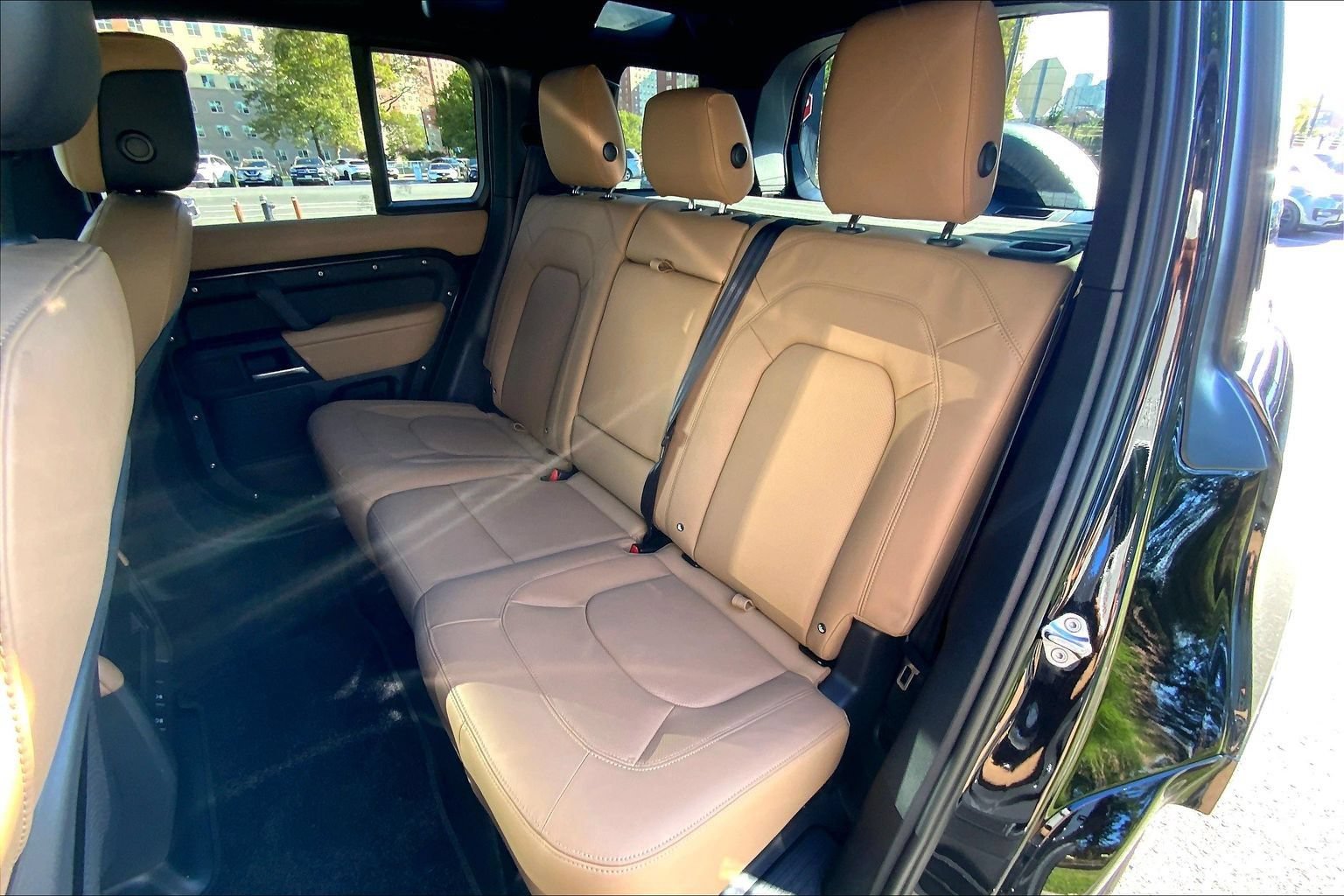 Certified 2026 Land Rover Defender 110 X-Dynamic SE AWD/4WD image 20