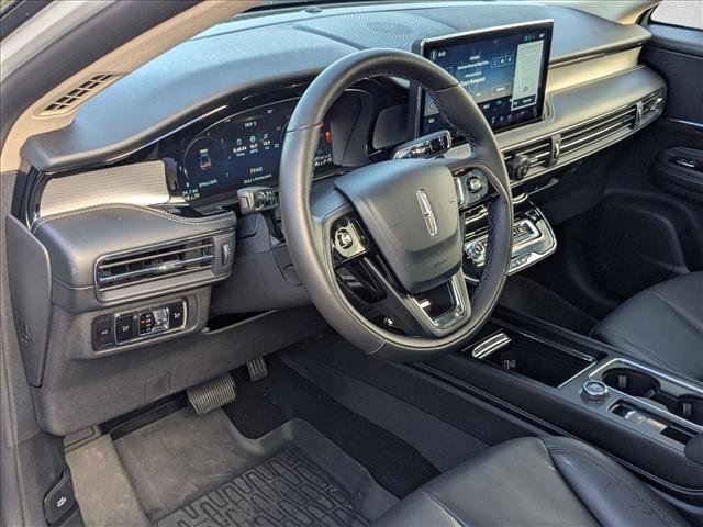 Used 2025 Lincoln Corsair AWD w/ Equipment Group 101A image 10