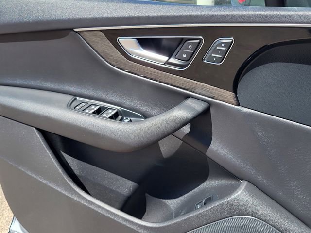 Used 2019 Audi Q7 3.0T Premium Plus w/ Premium Plus Package image 13