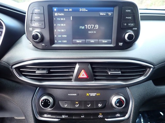 Used 2020 Hyundai Santa Fe SE image 28