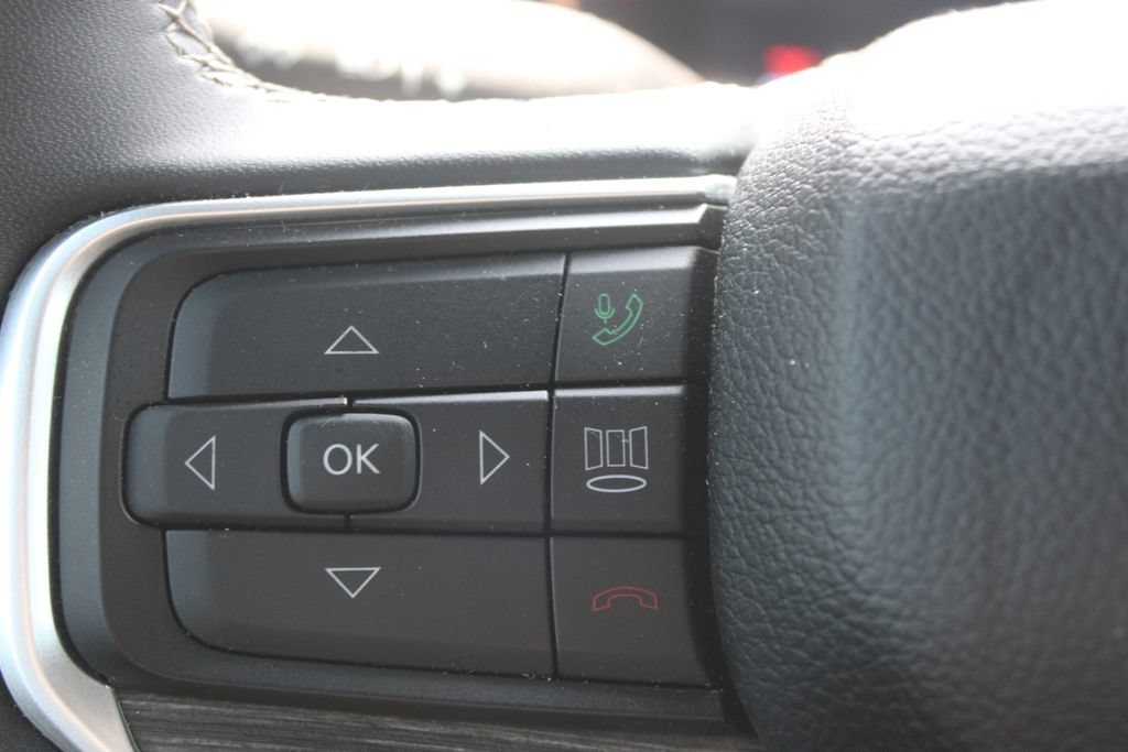 Used 2024 Jeep Wagoneer Series II AWD/4WD image 42