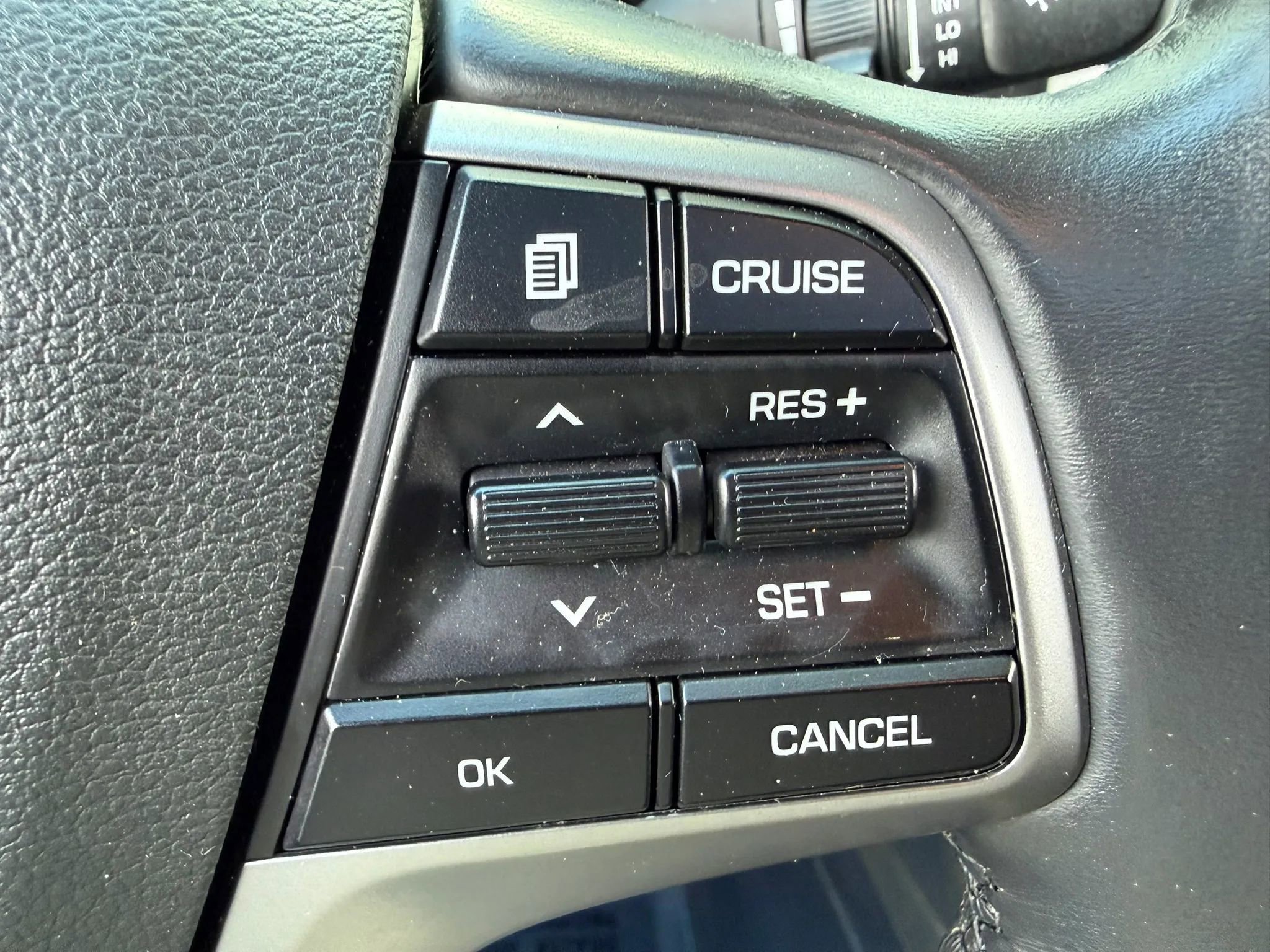 Used 2018 Hyundai Elantra Value Edition FWD image 29