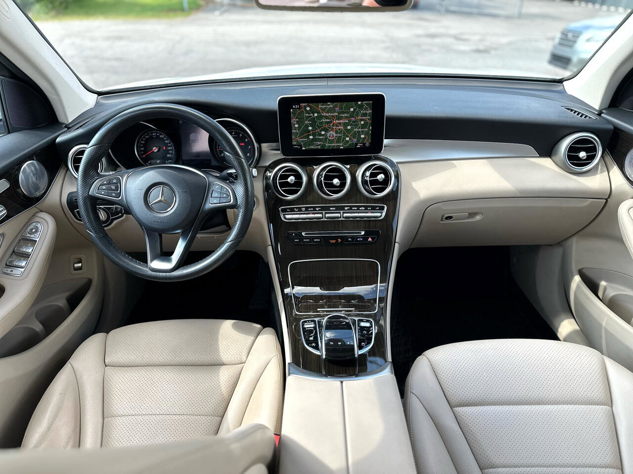 Used 2018 Mercedes-Benz GLC 300 4MATIC image 15