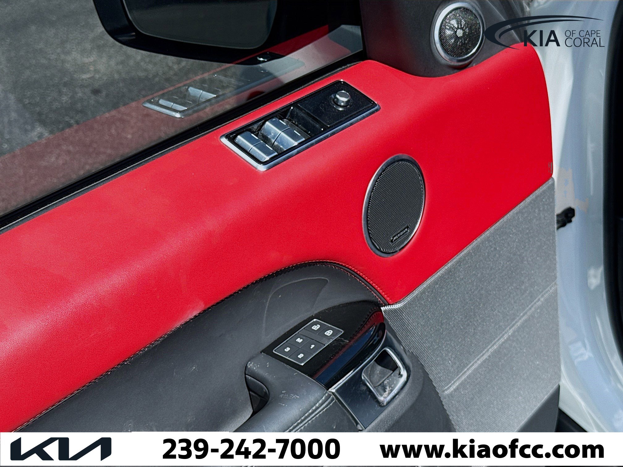 Used 2021 Land Rover Range Rover Sport HST image 24