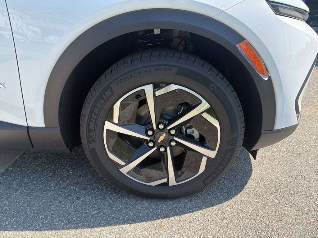 New 2026 Chevrolet Equinox EV LT FWD image 28