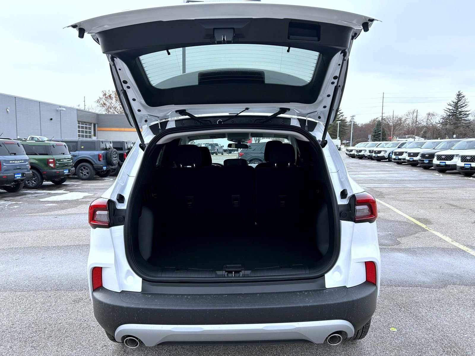 New 2026 Ford Escape Active w/ Cold Weather Package image 9