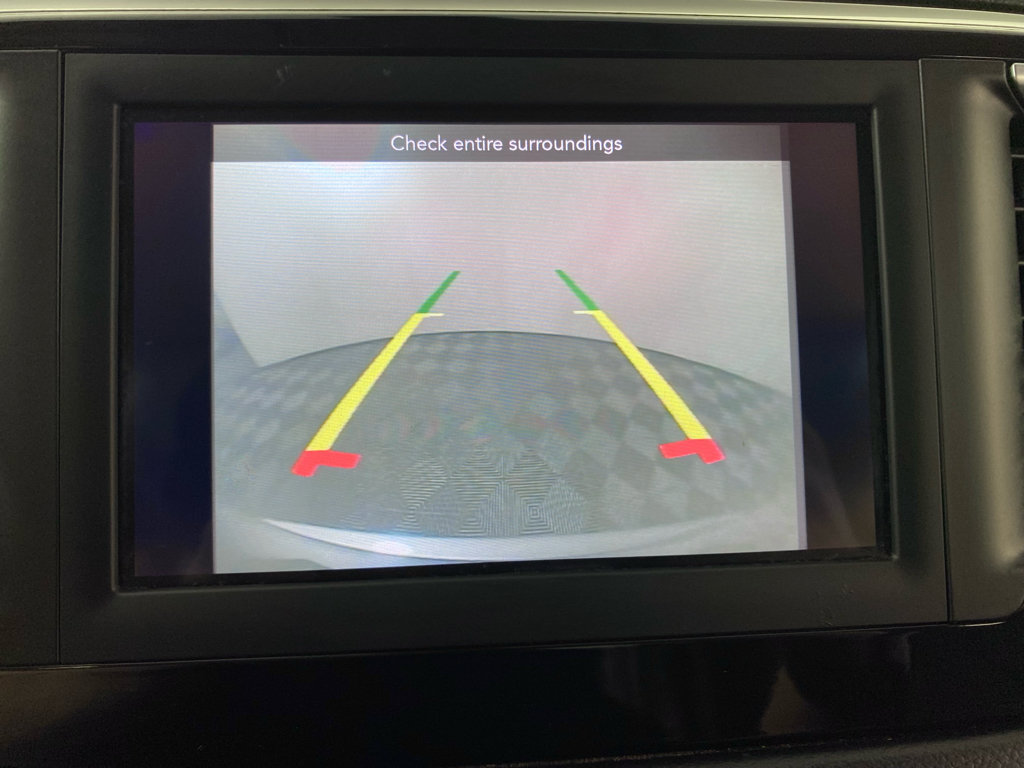 Used 2018 Chrysler Pacifica Touring-L FWD image 29
