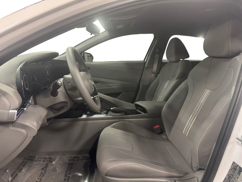 Certified 2024 Hyundai Elantra SEL image 13