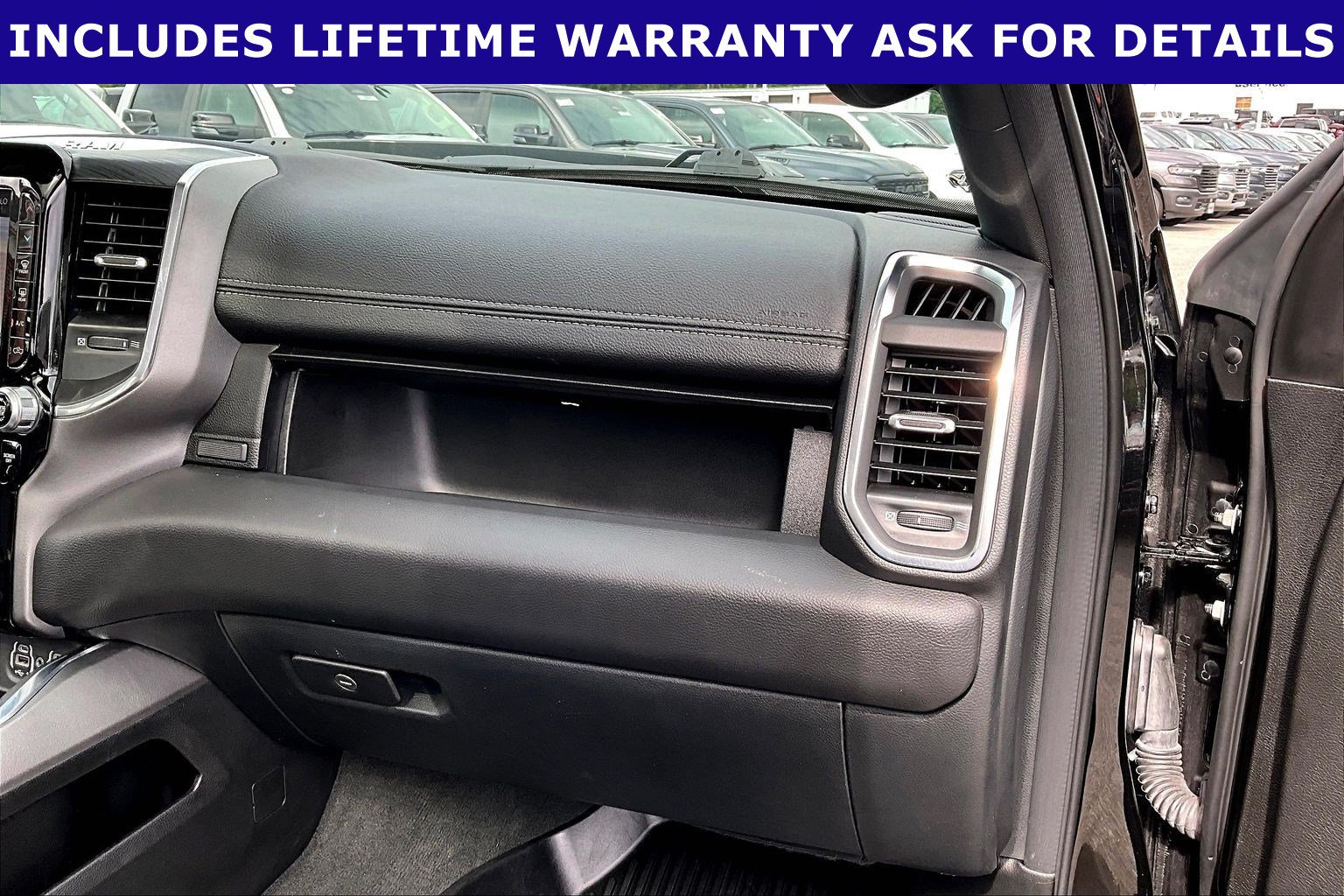 Used 2024 RAM 1500 Laramie AWD/4WD image 13