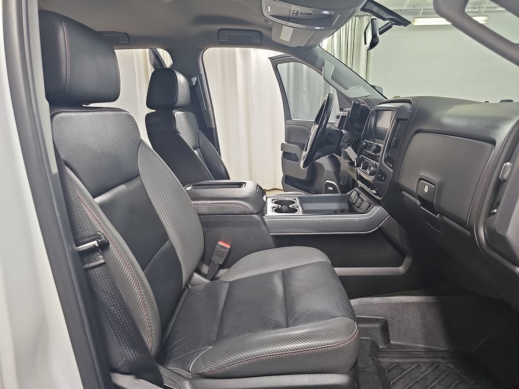 Used 2018 GMC Sierra 2500 SLT w/ All Terrain HD Package AWD/4WD image 13