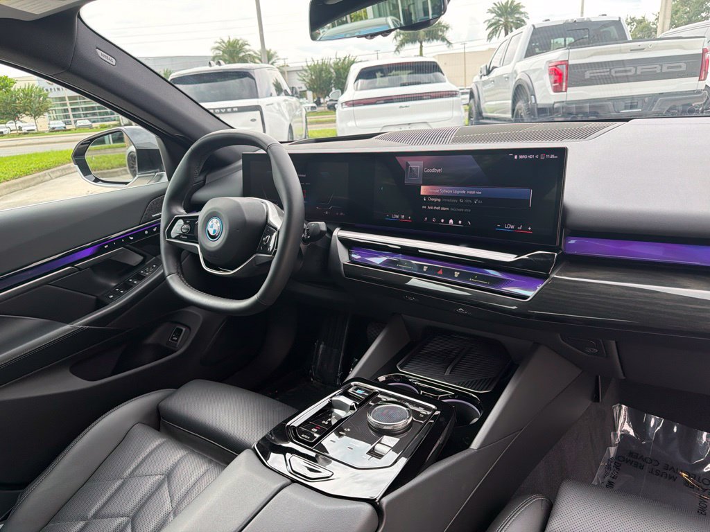 Used 2024 BMW i5 eDrive40i w/ Premium Package RWD image 14