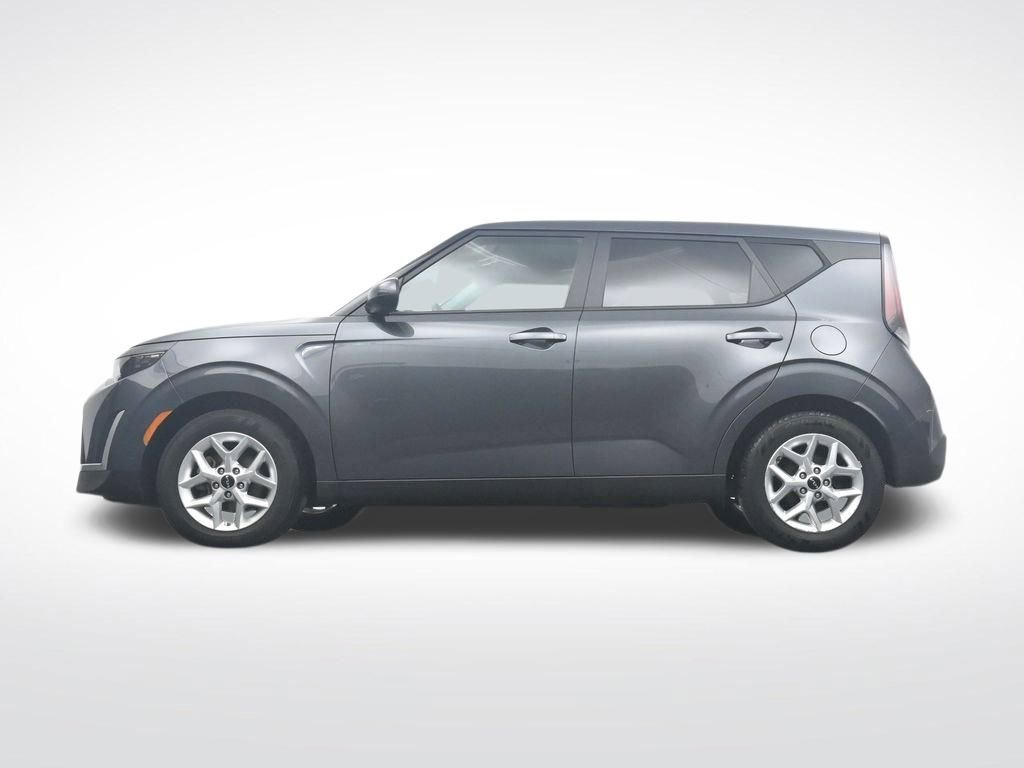 Used 2024 Kia Soul LX w/ Option Group 015 FWD image 37