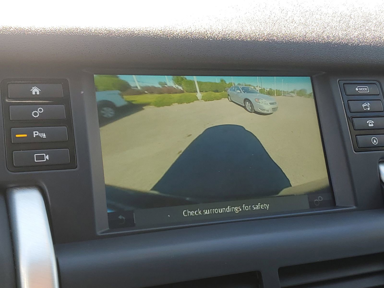 Used 2018 Land Rover Discovery Sport HSE AWD/4WD image 27